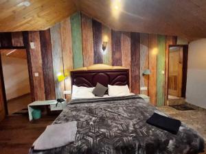 Voodi või voodid majutusasutuse Mahiwal INN toas