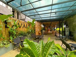 Gambar di galeri bagi Containers by Eco Hotels di Tagaytay