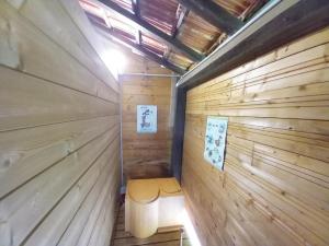 Koupelna v ubytování Le gîte du mas avec piscine