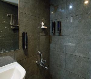 Ένα μπάνιο στο The Chalet Kodaikanal