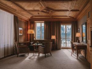 Posezení v ubytování Kulm Hotel St. Moritz