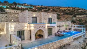 Swimmingpoolen hos eller tæt på Nafsika Xenia - Odysseus