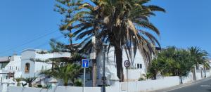 Galería fotográfica de Chic and basic apartments in Tahiche en Tahiche