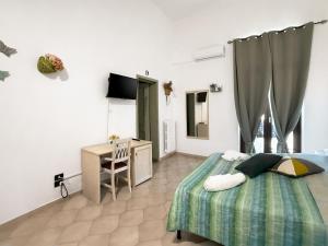 Postel nebo postele na pokoji v ubytování Bed and Breakfast Station + 74 fotografií