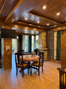 Φωτογραφία από το άλμπουμ του Arcelia Cottage, Cozy Villa in Nainital σε Nainital