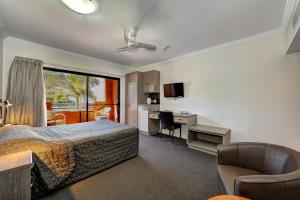 Gallery image of Kacy's Bargara Beach Motel in Bargara