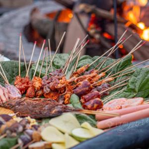 Jídlo v hotelu nebo okolí + 89 fotografií