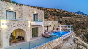 En generel udsigt til bjerge eller udsigt til bjerge taget fra villaen