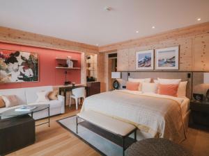 Ліжко або ліжка в номері Kulm Hotel St. Moritz