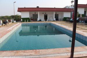 Πισίνα στο ή κοντά στο Luxury Private Farmhouse +9 φωτογραφίες