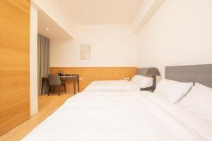 Una cama o camas en una habitación de Good Days B&B