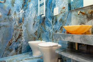 Koupelna v ubytování Historical Center + 70 fotografií