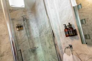 Bany a Mishnish Hotel