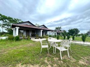 Κήπος έξω από το Tuli Orchid