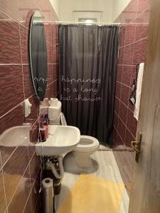 Koupelna v ubytování Apartmani Alejna + 4 fotografie