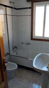 Łazienka w obiekcie Apartamentos Dunamar