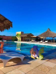 Πισίνα στο ή κοντά στο Hotel das Falésias Praia das Fontes