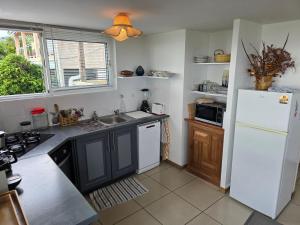 Φωτογραφία από το άλμπουμ του La Kaz Soleil, appartement cosy à Saint-Leu σε Saint-Leu +5 φωτογραφίες