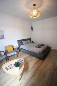 Posezení v ubytování Cozy Apartment in Antwerpen Centraal