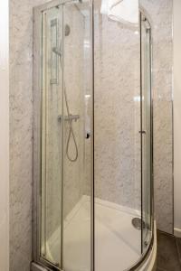 Koupelna v ubytování 51 The Plantation - Aldeburgh Coastal Cottages