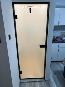 Kuchyň nebo kuchyňský kout v ubytování Studio apartman Utrine 2