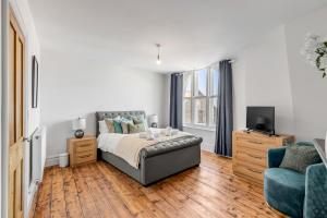 Postel nebo postele na pokoji v ubytování Modern 2 Bed Cromer Apartment, Sea Views, Wi-Fi, 2 Min to Beach