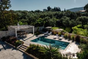 Bazén v ubytování Villa Matti with Private Pool nebo v jeho okolí