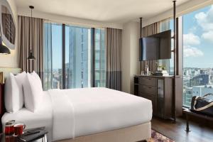 Postel nebo postele na pokoji v ubytování Hotel Indigo Auckland by IHG