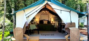Fotografie z fotogalerie ubytování Olympic National Forest Glamping Village for the Ultimate Northwest Outdoor Adventure v destinaci Lilliwaup