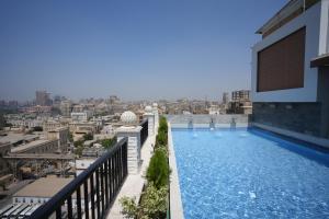 Piscina di Mar Charbel Hotel Cairo o nelle vicinanze