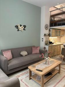 Χώρος καθιστικού στο MiniLoft apartment