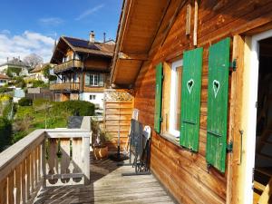 Balkón nebo terasa v ubytování "Les Echalas" Chalet indépendant avec cuisine en Lavaux Unesco