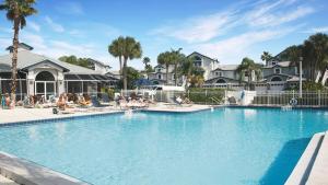 Bassein majutusasutuses Spacious condo on Siesta Key with private beach access või selle lähedal