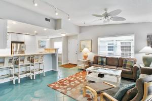 Istumisnurk majutusasutuses Bay view Siesta Key condo with private beach access