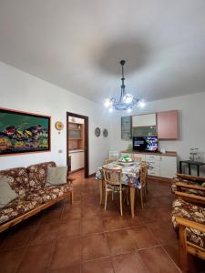 Η κουζίνα ή μικρή κουζίνα στο Villa Ermes