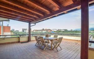 Balkón nebo terasa v ubytování Gorgeous Home In Cisano Di Bardolino + 8 fotografií