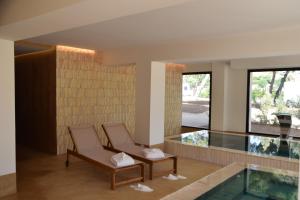 Bazén v ubytování Hotel Serawa Moraira nebo v jeho okolí