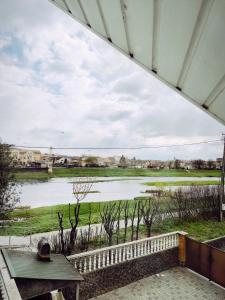 Vista sul fiume nelle vicinanze dell'hotel