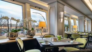 Restaurace v ubytování Garner Hotel Hamburg - Wandsbek Marktplatz by IHG