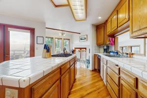 Gallery image of Tall Trees Lodge in Eureka +15 photos