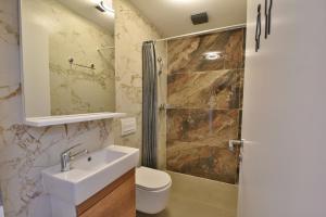 Koupelna v ubytování Hotel Waldegg Zuchwil