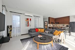 Μια τηλεόραση ή/και κέντρο ψυχαγωγίας στο Coconut villa Phuket