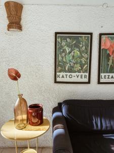 Istumisnurk majutusasutuses Chic Home with Private Pool, 1 min to Beach