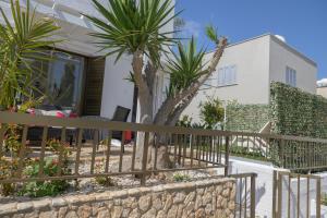 Κήπος έξω από το Cavo Greco Oasis