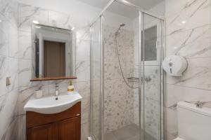 Kúpeľňa v ubytovaní Victoria Boutique Studios