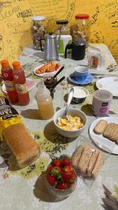 Gallery image of Recanto Cheio de Cheiro in Guararema +27 photos