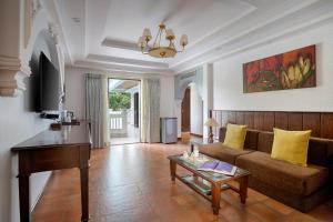 Μια τηλεόραση ή/και κέντρο ψυχαγωγίας στο Ziva Suites - A Botique Hotel