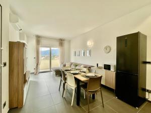 Gallery image of Il Relax con Vista Mare - Free Parking, Wi-Fi in Loano