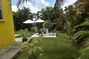 Κήπος έξω από το Bevakie