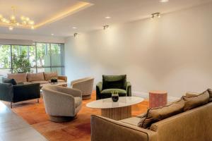 Posezení v ubytování Courtyard by Marriott Darwin